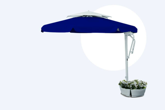 Imagem Ombrelones de Haste Lateral com estrutura reforçada.